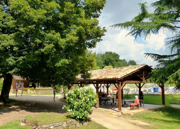 Domaene Mit Jacuzzi By Interhome 別荘 Gavaudun